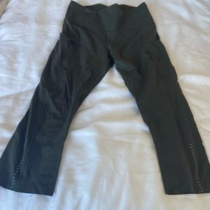 Lululemon cropped leggings